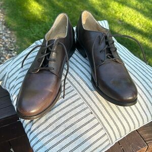 Men’s FRYE dress shoes